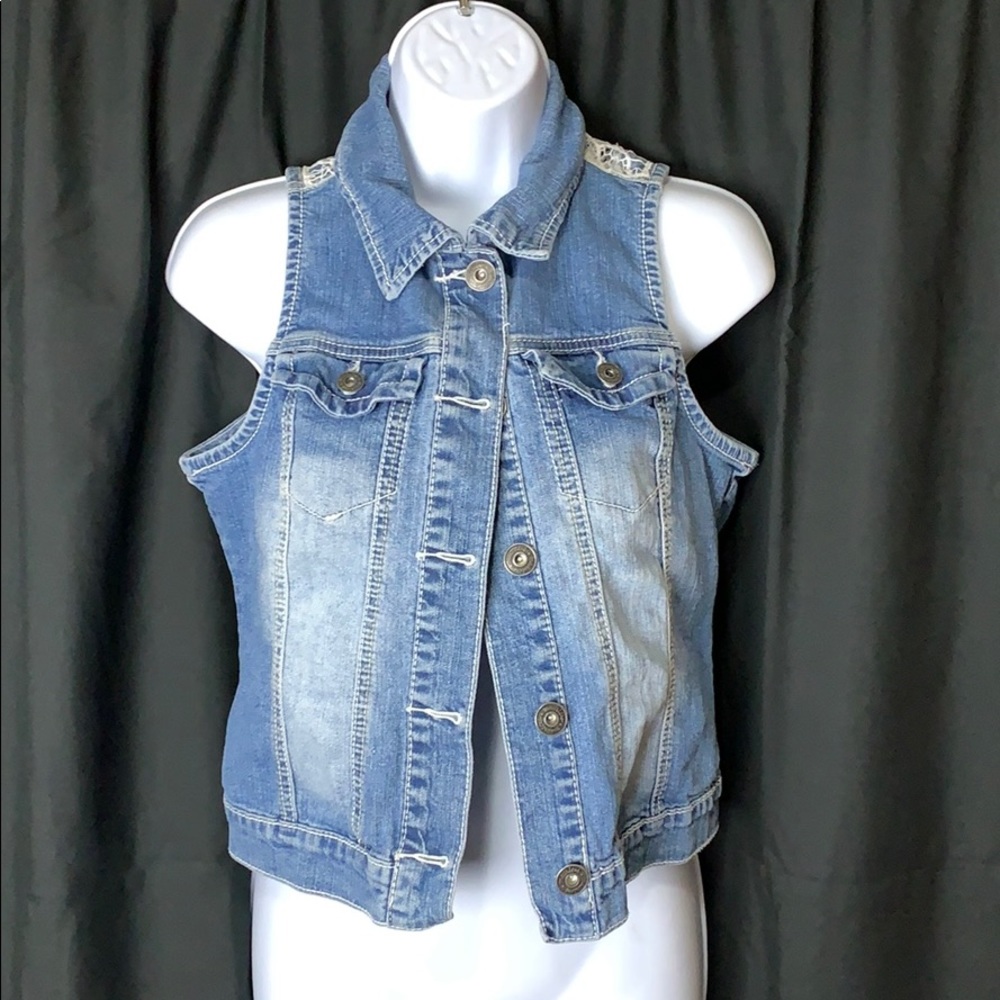 Maurices small vest Jean lace jacket